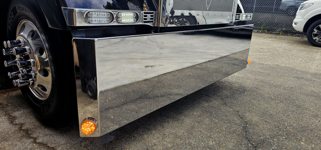 Silverback-Chrome-Bumpers
